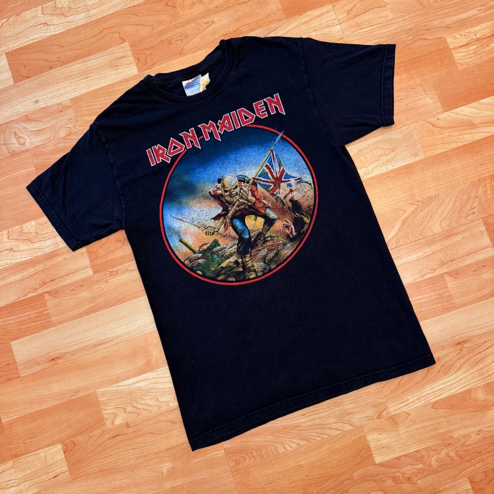 Iron Maiden The Trooper Graphic T-Shirt Mens Small Hanes Heavyweight Black Tee